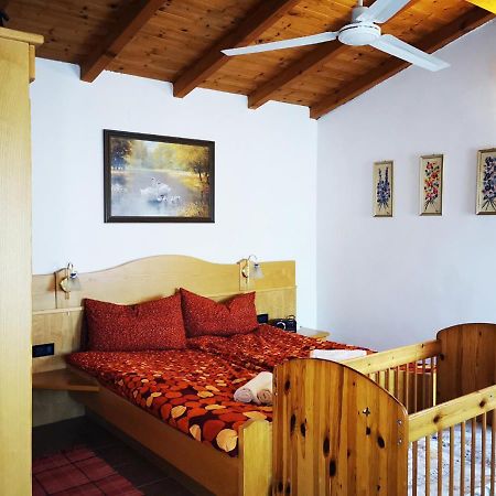 Casa Rustica Con Giardino Villa Caprino Veronese Buitenkant foto