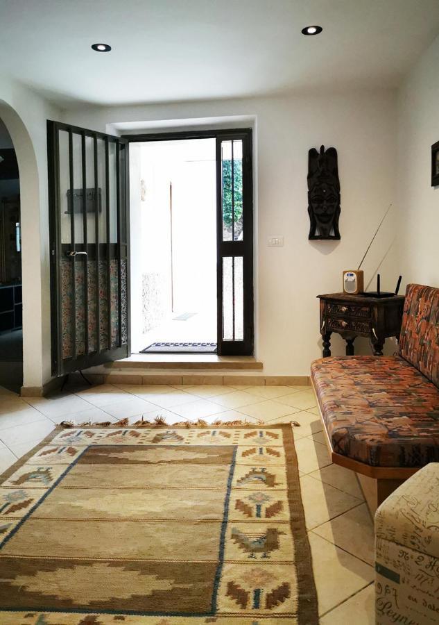 Casa Rustica Con Giardino Villa Caprino Veronese Buitenkant foto